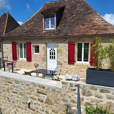 Сasa de vacaciones Le Pigeonnier Avec Jardin Clos