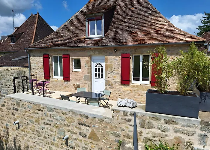 Tatil Evi Le Pigeonnier Avec Jardin Clos