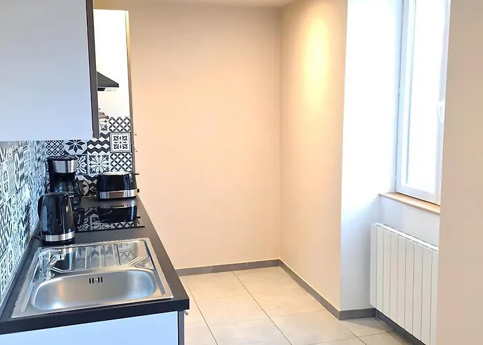 Tatil Evi Le Pigeonnier Avec Jardin Clos